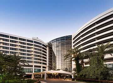 همه چیز در مورد هتل ریکسوس داون تاون آنتالیا