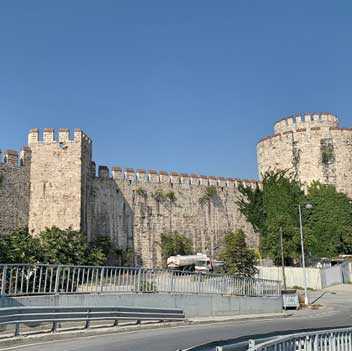 یدیکوله سیاه چال ترسناک سفیران قدرت های خارجی