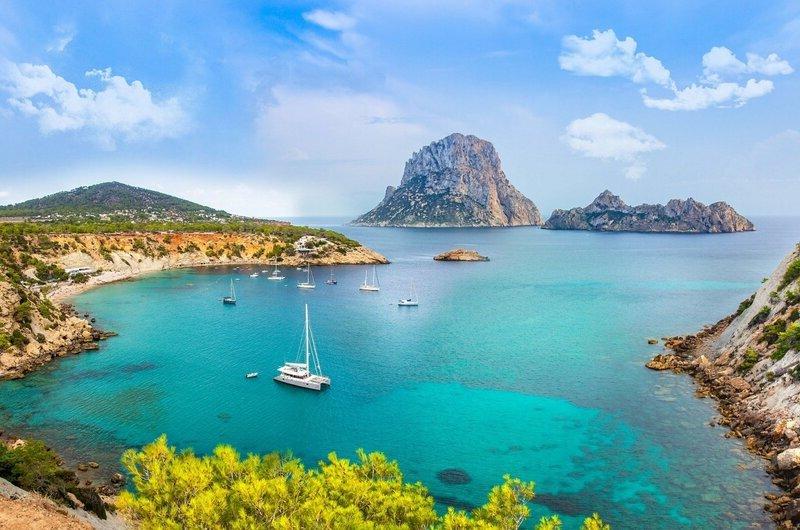 گلبرگ تور 7 روزه ایبیزا
