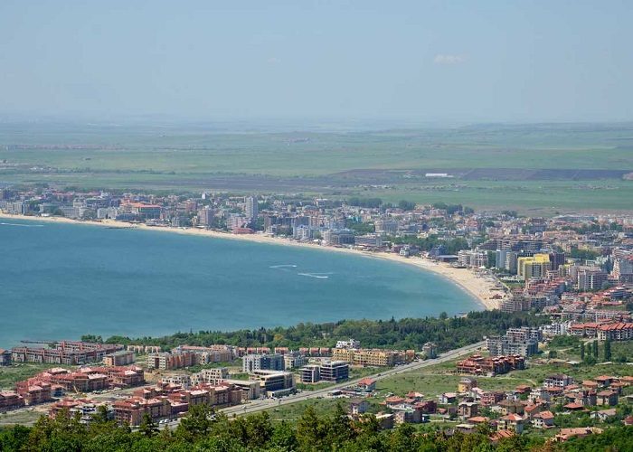 ساحل آفتابی یا سانی بیچ در بلغارستان