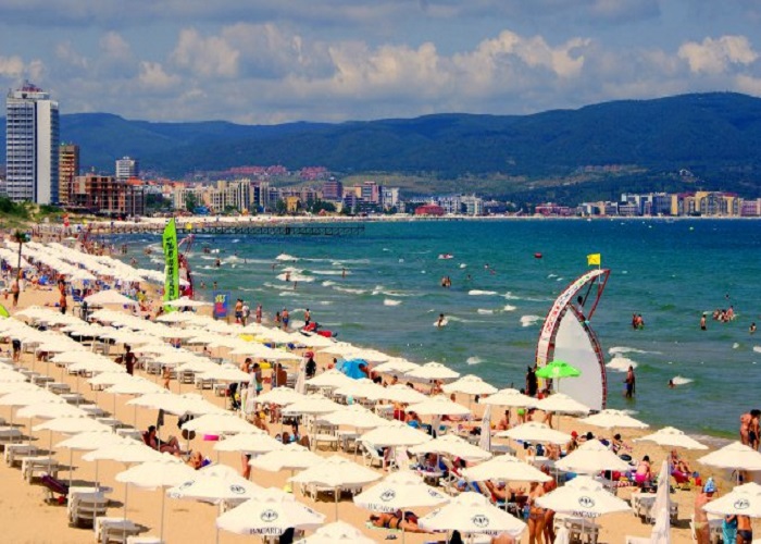 ساحل آفتابی یا سانی بیچ در بلغارستان