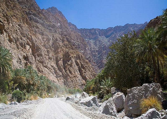 جاذبه ها و مسیرهای طبیعی شگفت انگیز عمان