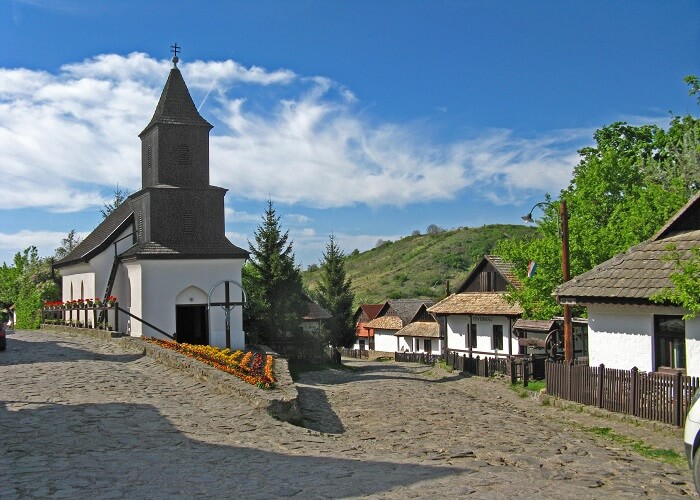 دهکده هولوکو مجارستان