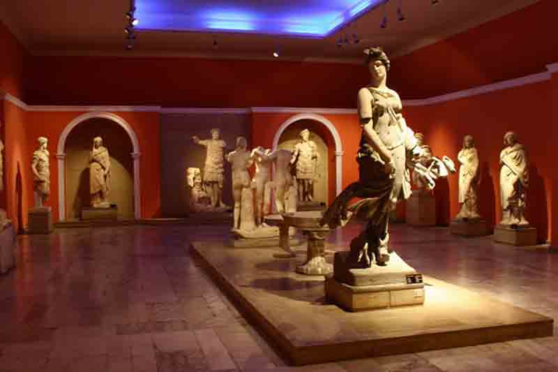 موزه آنتالیا حواس شما را به وجد می‌آورد.