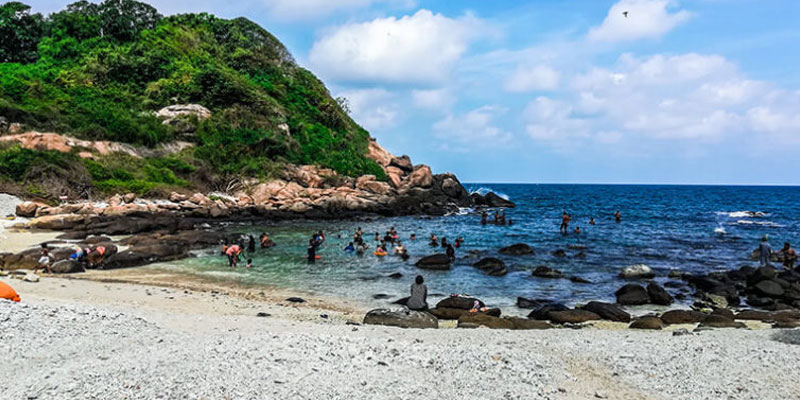 ترینکومالی - برای یک پیاده روی به یاد ماندنی با شریک زندگی خود در سواحل خیره کننده
