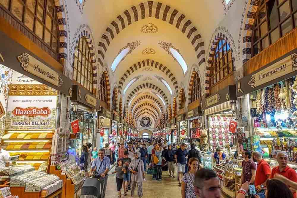 شبه جزیره تاریخی استانبول و داخل بازار بزرگ استانبول