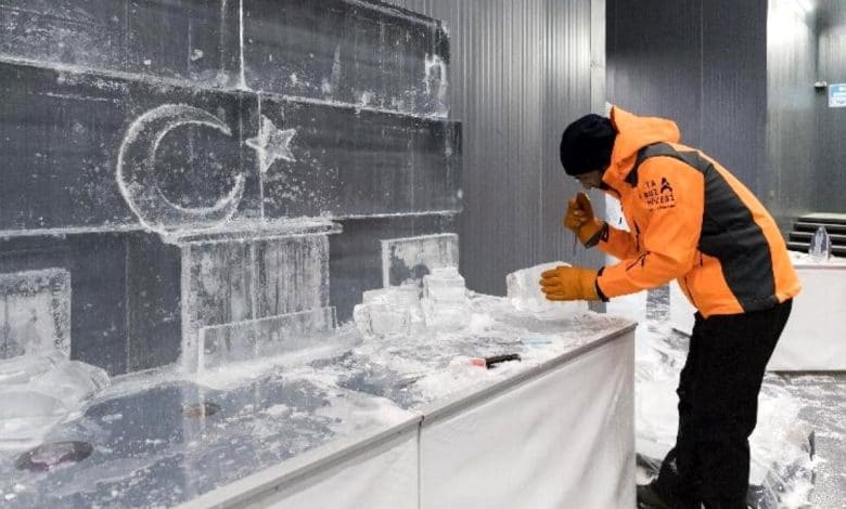 موزه یخ برای گردشگران آنتالیا یک غذای سرد ارائه می دهد