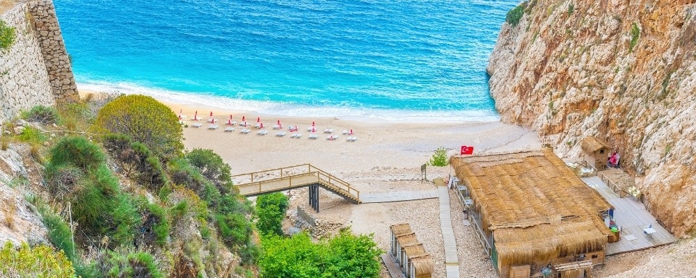 کاس دارای برخی از بهترین سواحل و خلیج های تور آنتالیا ترکیه است