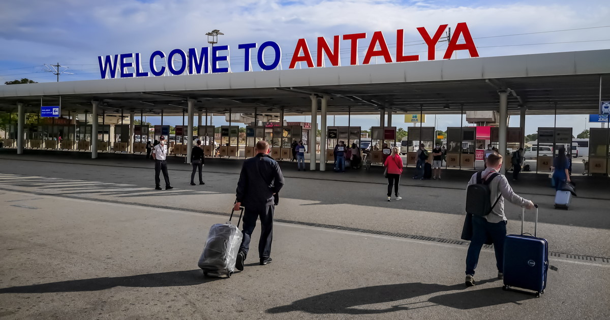 راهنمای فرودگاه آنتالیا [AYT] اطلاعات پروازها، ترانسفرها، هتل ها و دسترسی