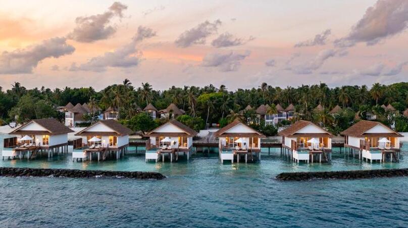 هتل Bandos Maldives