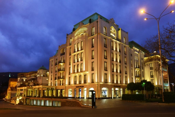 هتل Ambassadori Tbilisi