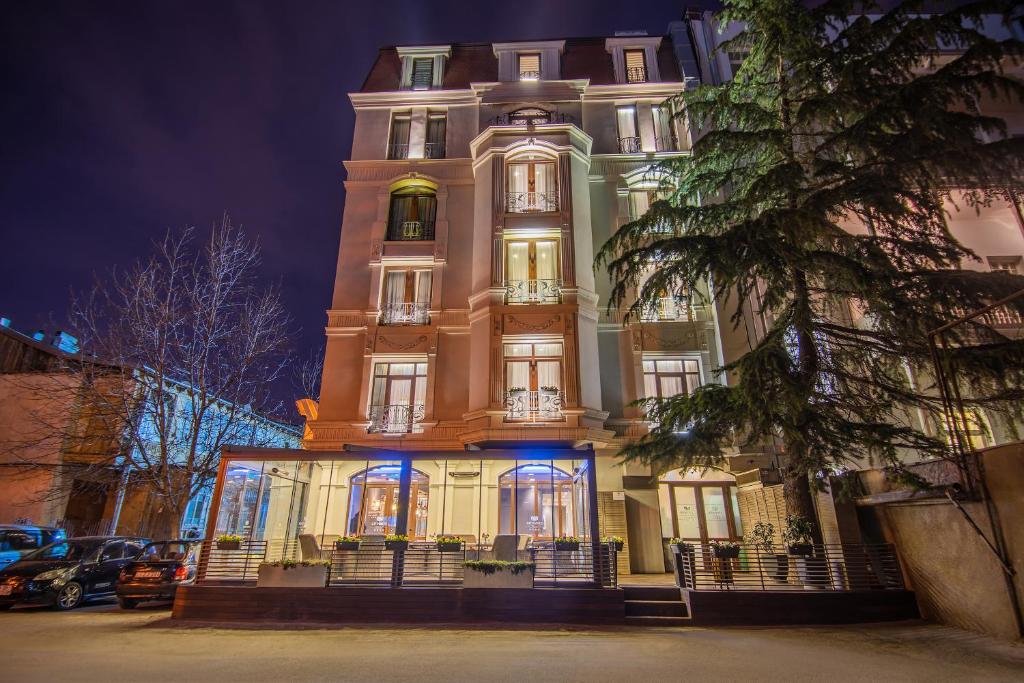 هتل city avenue hotel tbilisi