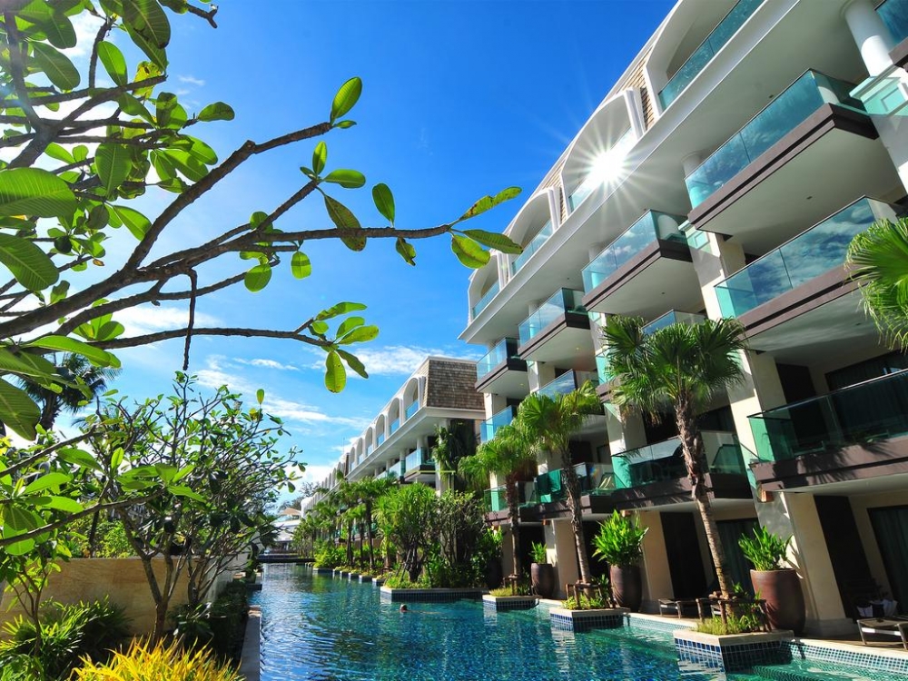 هتل Phuket Graceland Resort